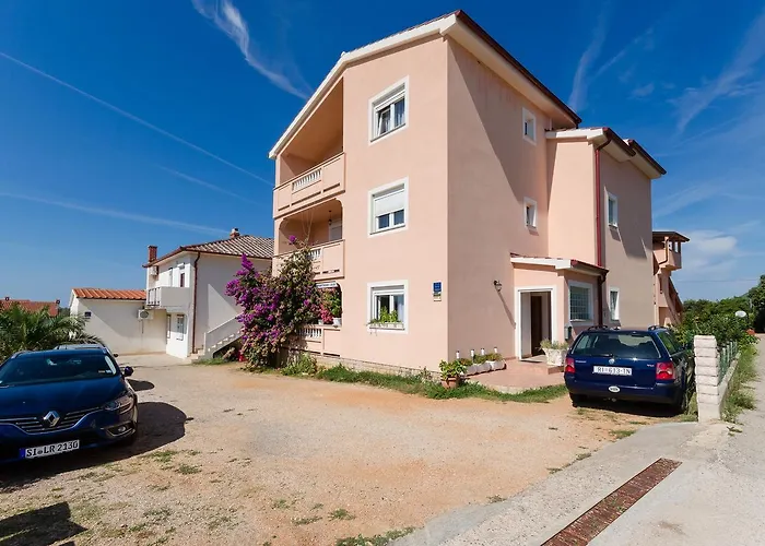 Jasmin Апартаменты Barbat na Rabu